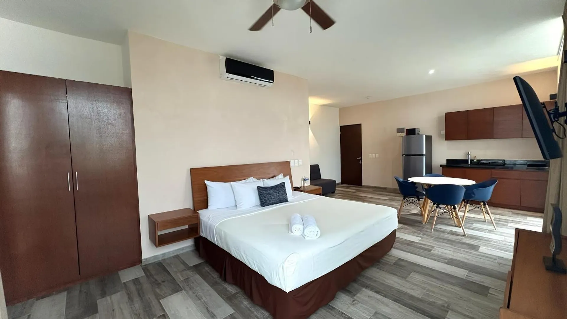 Hotel Piedra Del Caribe Puerto Morelos location